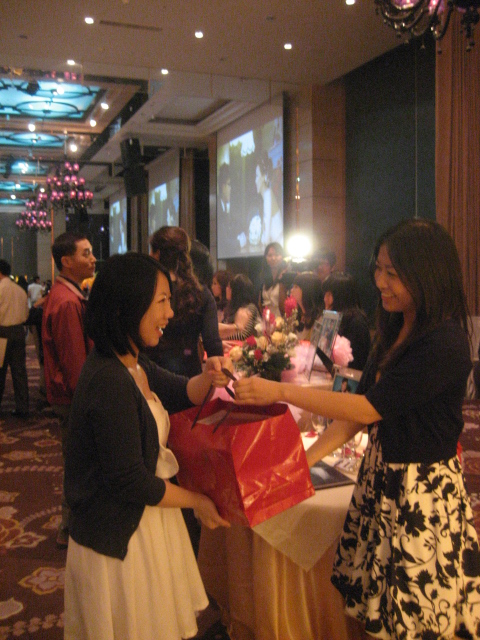 <em>姐妹</em>出嫁之典华真的有气派到~!,婚宴活动讨论