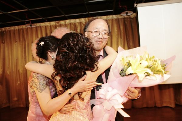 婚礼上如何表达对<em>父母</em>的感恩?