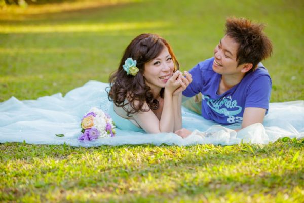 大家会为了<em>拍婚纱照</em>而特别去<em>染头发</em>换颜色吗?